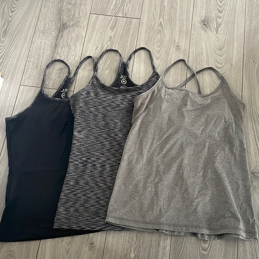 Joe Fresh Women’s Sports tank bundle